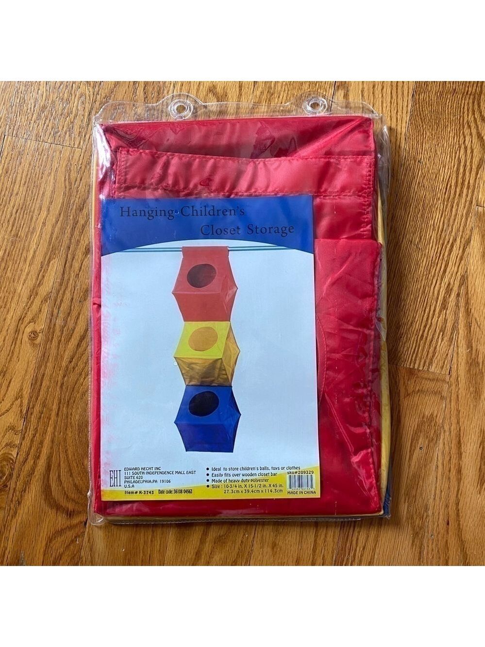 NWT hanging closet storage, 3 bins/primary colors good for kids room